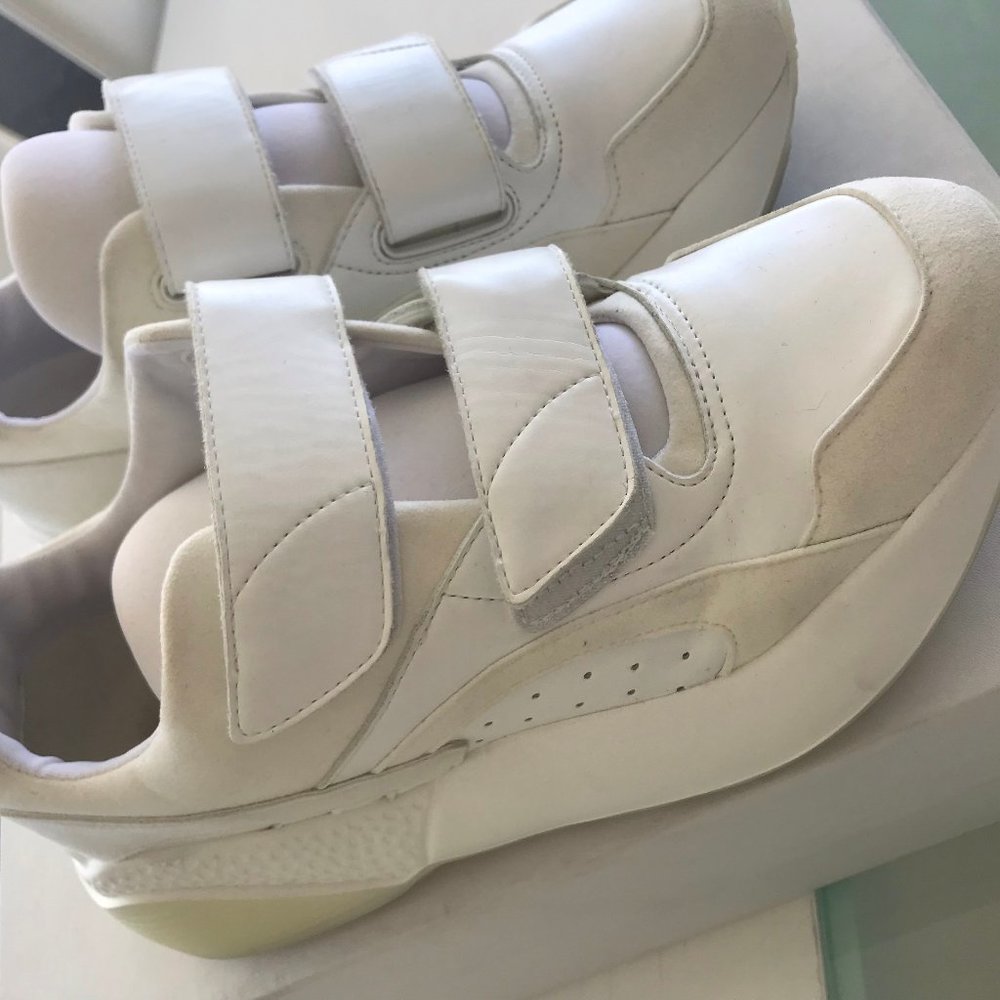 Stella Mc Cartney Eclypse white sneakers